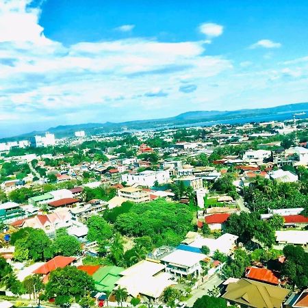 Abreeza Place by Chriza Davao Exterior foto