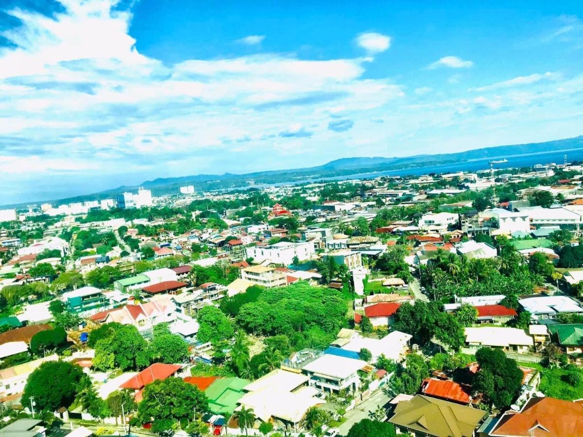 Abreeza Place by Chriza Davao Exterior foto