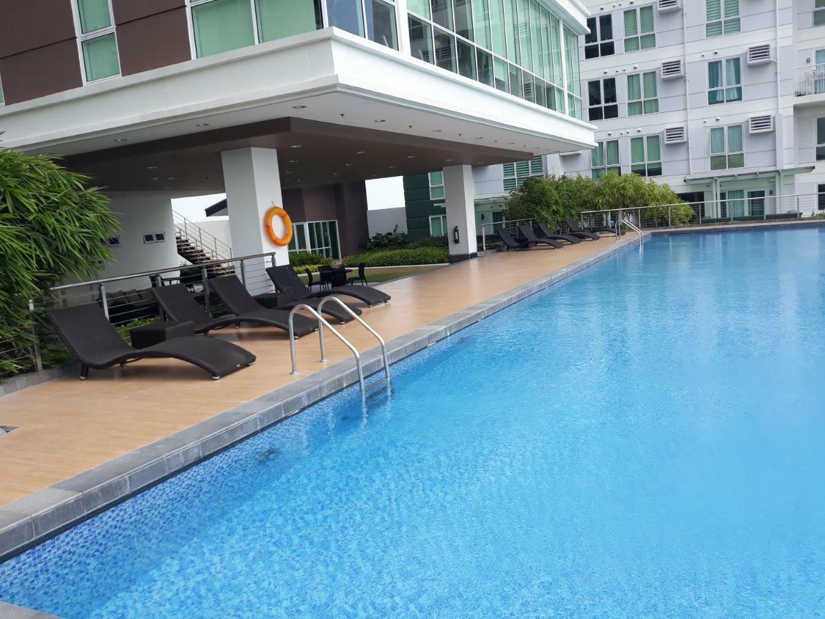 Abreeza Place by Chriza Davao Exterior foto